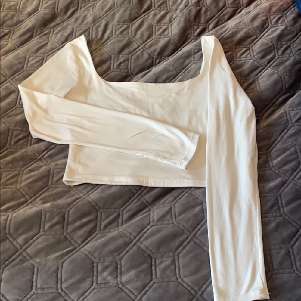 Off shoulder crop top